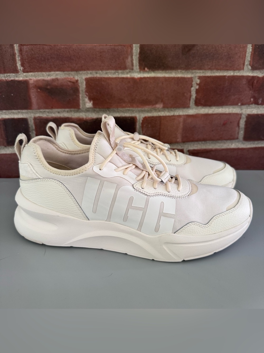 UGG Sin Sneakers Men’s Size 12 Cream White Chunky Lace Up Casual Shoes 1114494